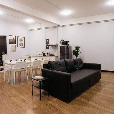 U3 Large 2 Bedroom Full Kitchen Near Bts Udomsuk バンコク都 エクステリア 写真