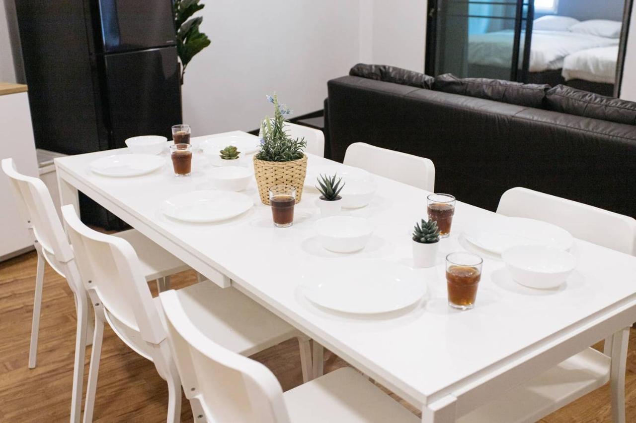 U3 Large 2 Bedroom Full Kitchen Near Bts Udomsuk バンコク都 エクステリア 写真
